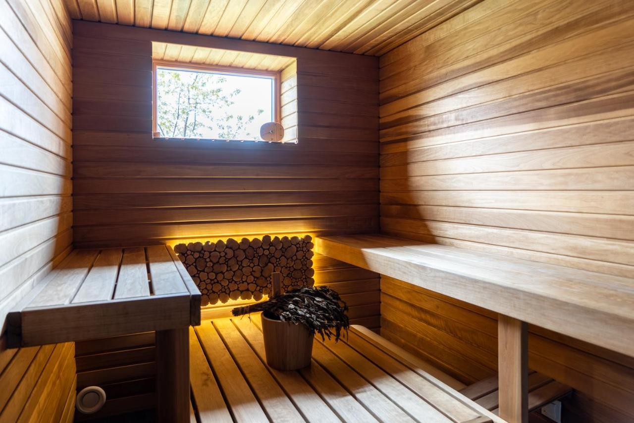 Cosy Family Guesthouse With Sauna And Garden Kuressaare Exteriér fotografie