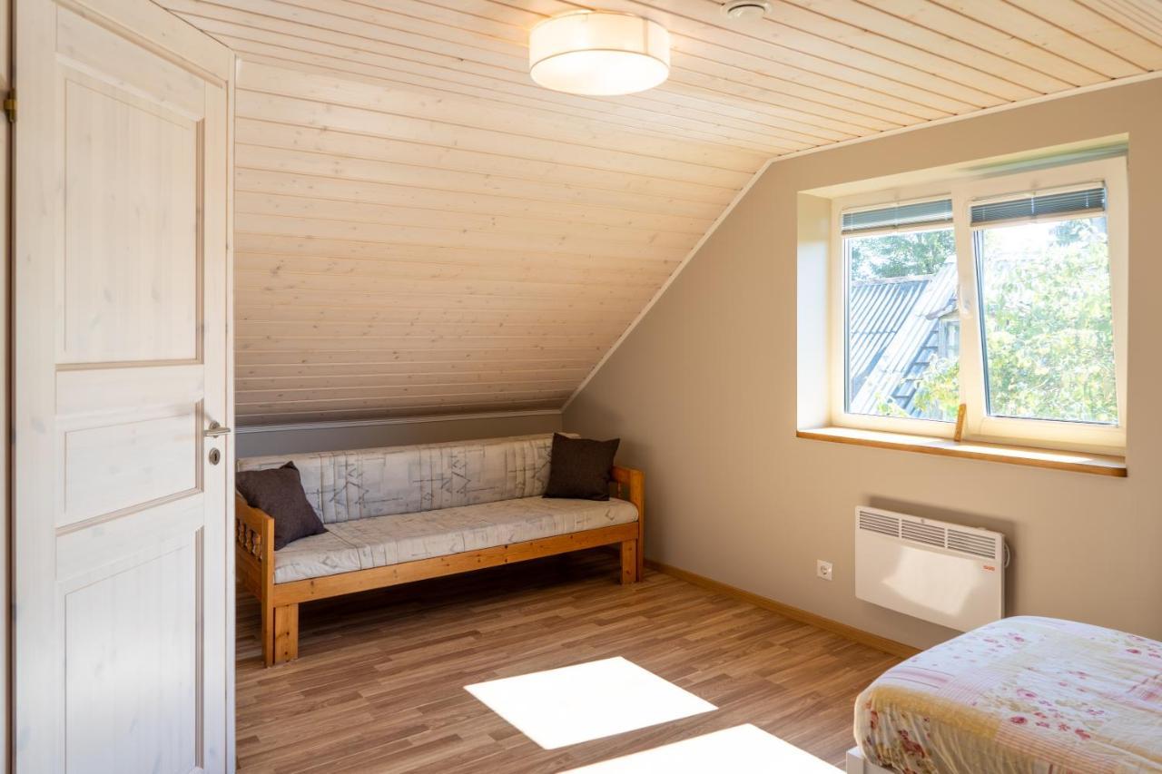 Cosy Family Guesthouse With Sauna And Garden Kuressaare Exteriér fotografie