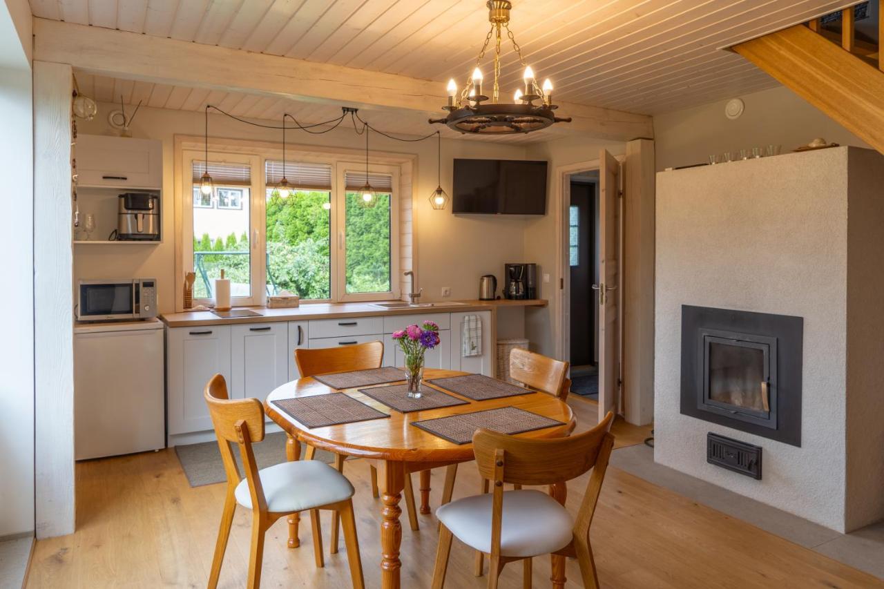 Cosy Family Guesthouse With Sauna And Garden Kuressaare Exteriér fotografie