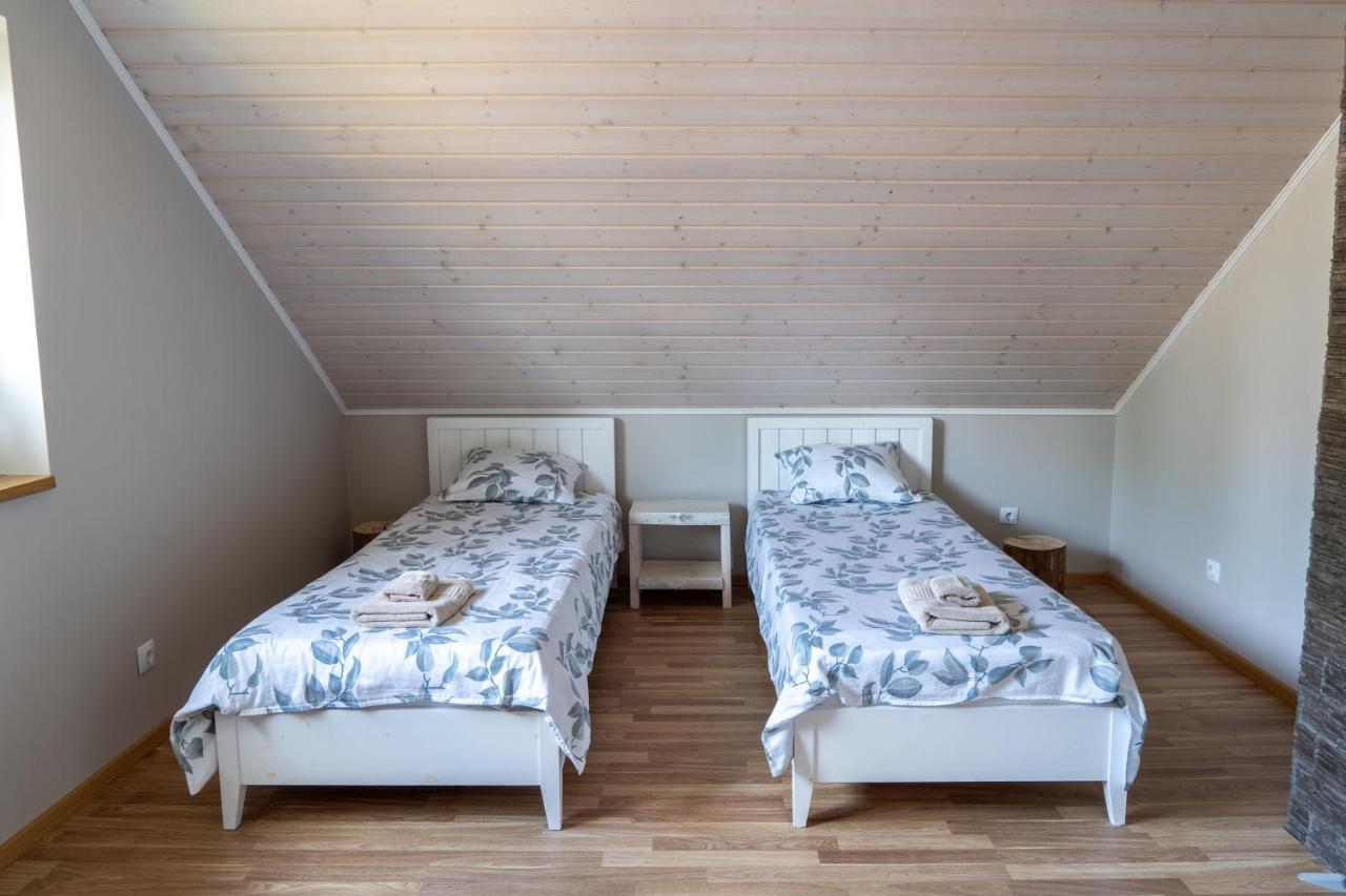 Cosy Family Guesthouse With Sauna And Garden Kuressaare Exteriér fotografie
